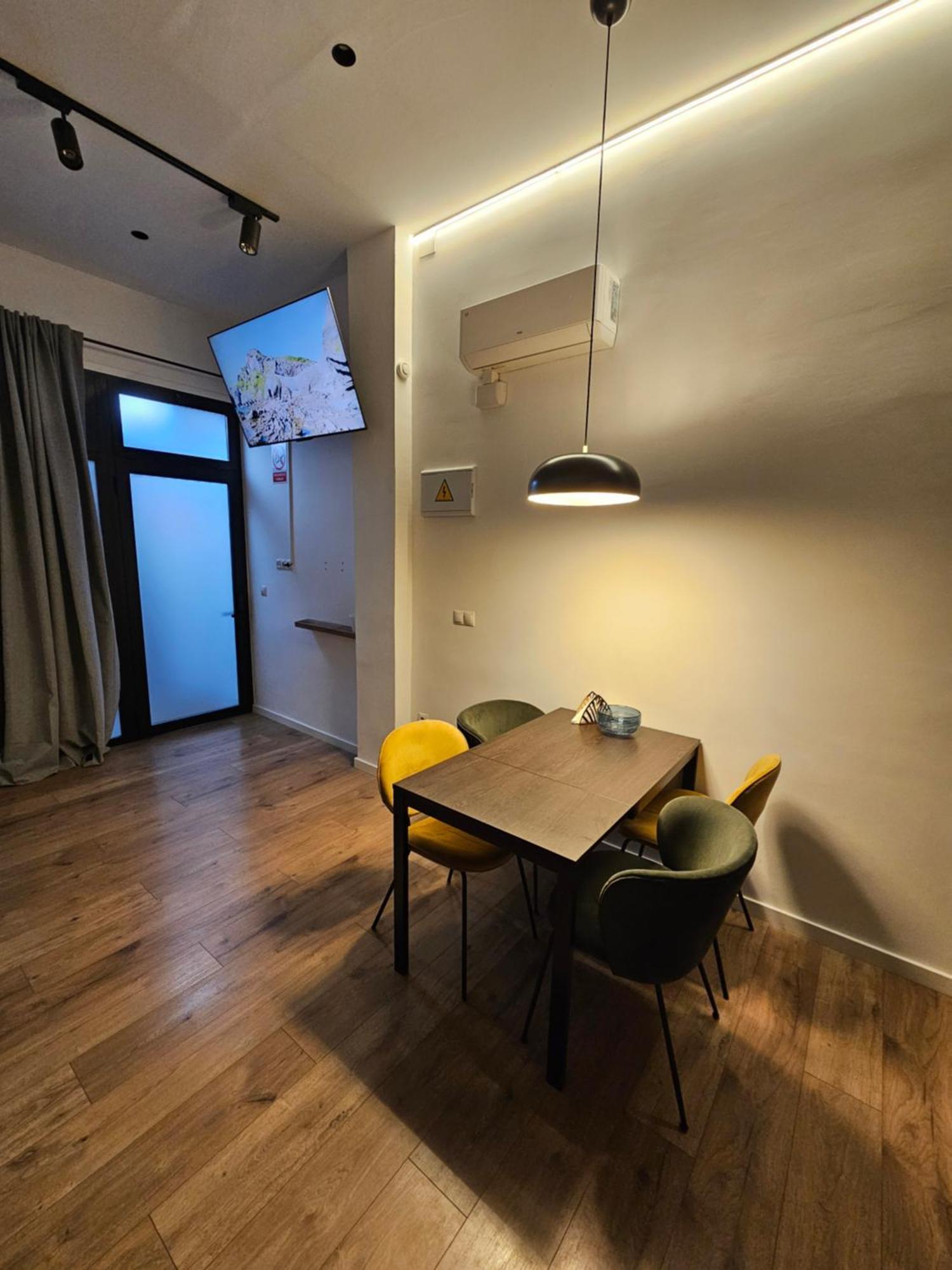 Bear Homes - Olimpia Suite Valencia Luaran gambar