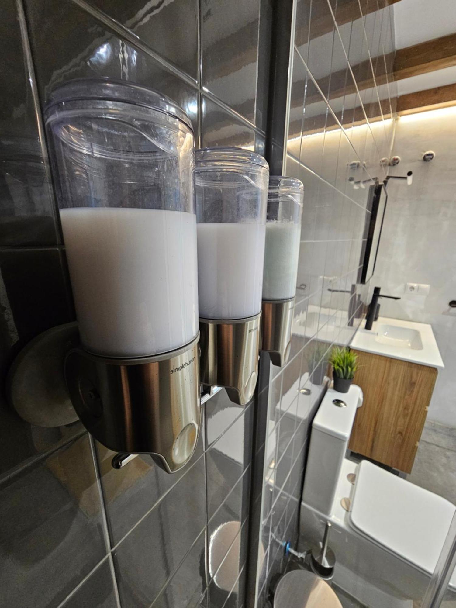Bear Homes - Olimpia Suite Valencia Luaran gambar